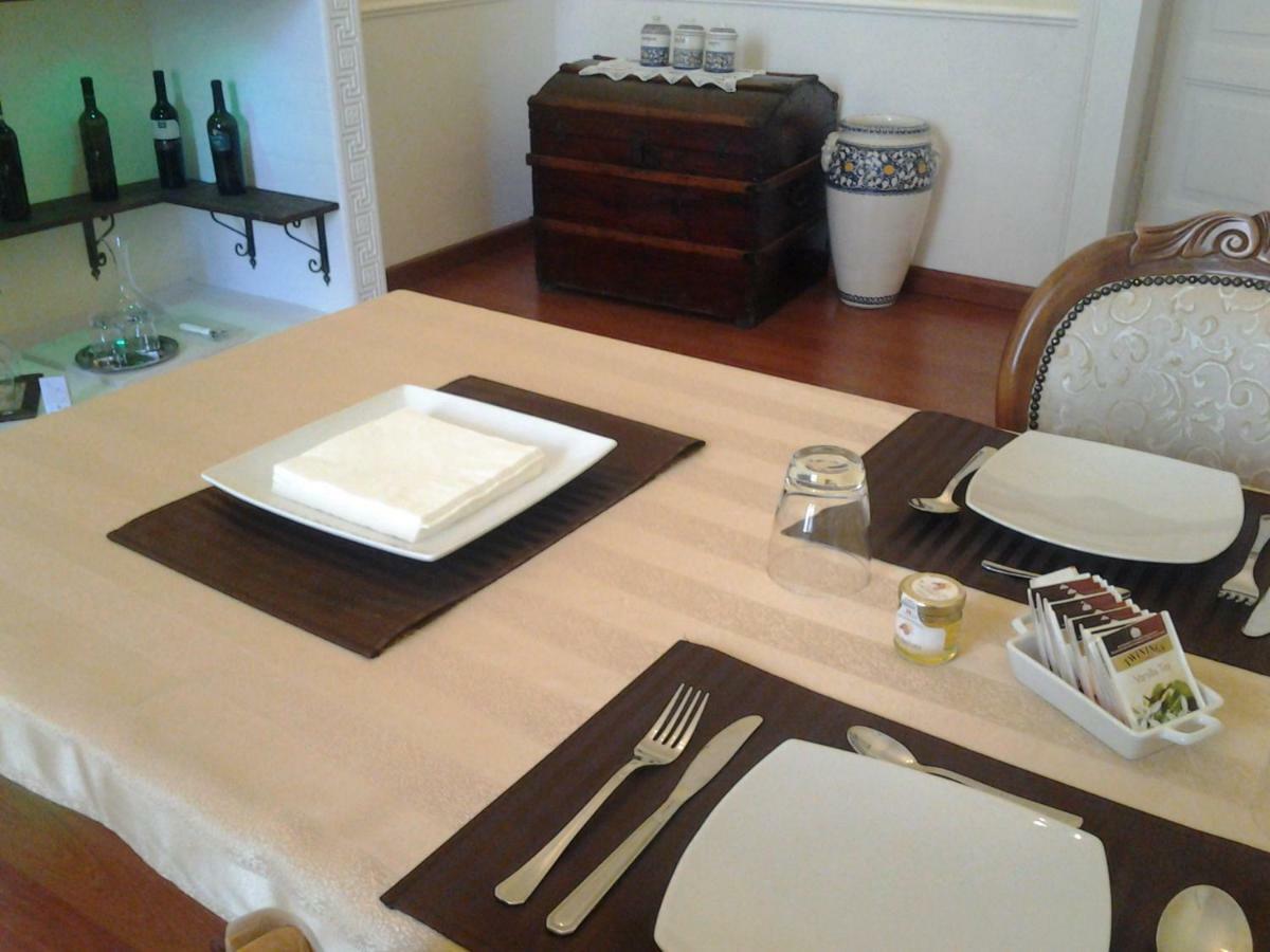 Palazzo Salini - Appartamento Familiare Sulmona Habitación foto